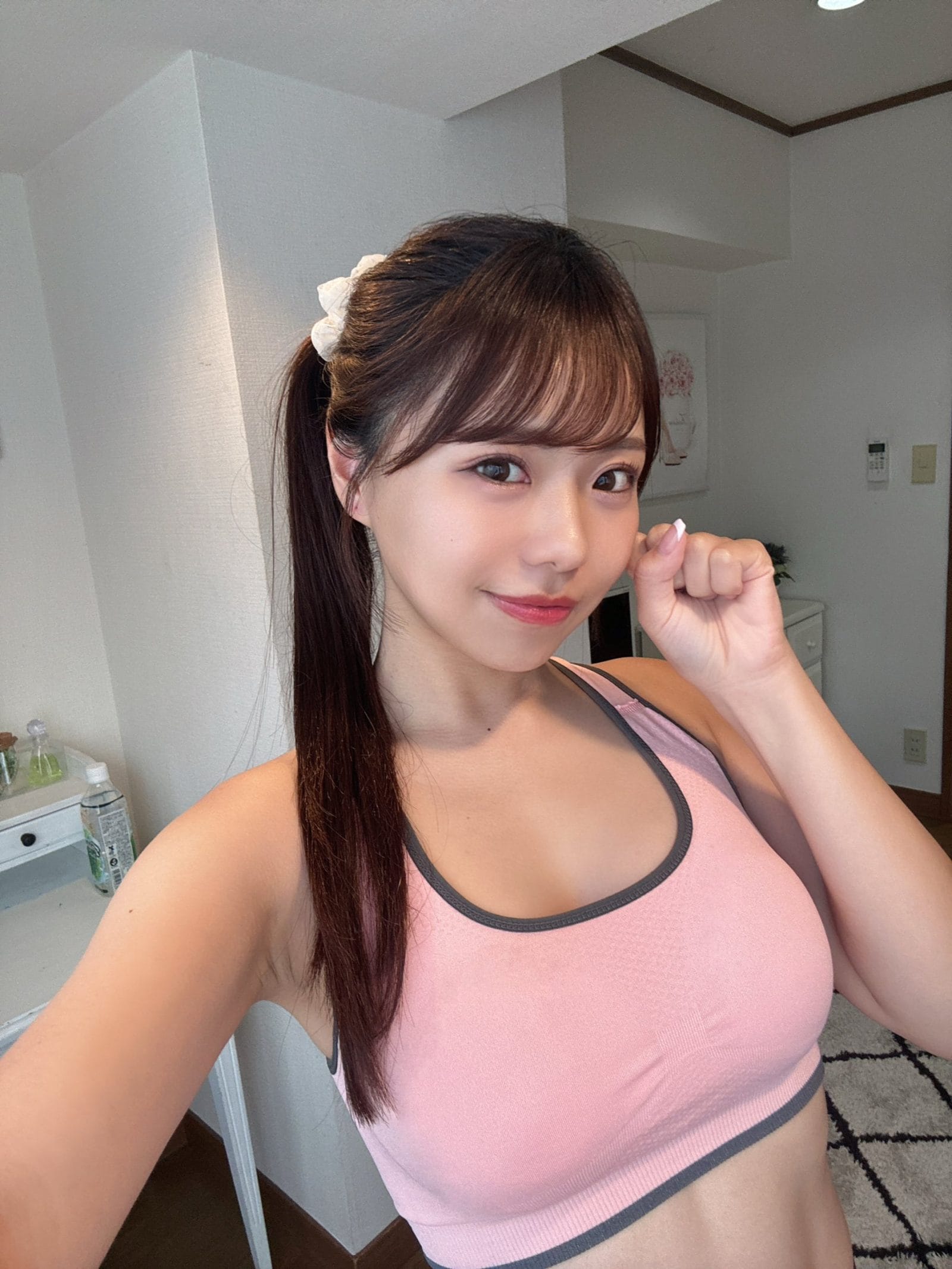 AV女優の早坂ひめ